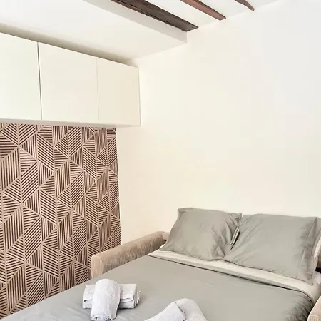 11th Cozy Flat Marais-bastille Fibre & Netflix Apartament Paryż