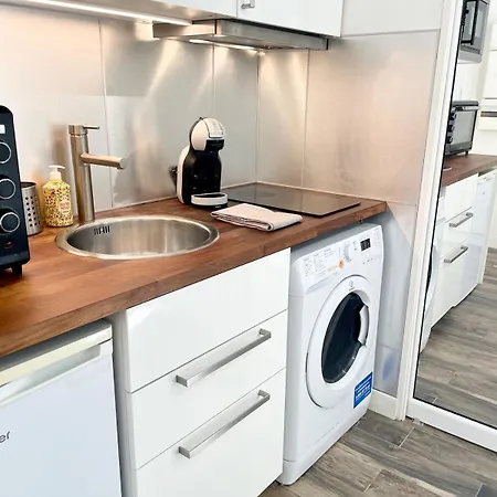 Apartament 11th Cozy Flat Marais-bastille Fibre & Netflix Paryż